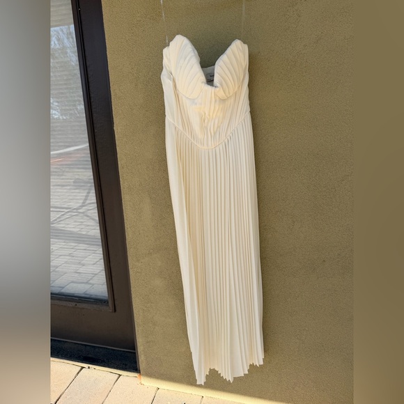 House of Cb Amorata Dress in Ivory Plus cup XS NWOT - Picture 6 of 8